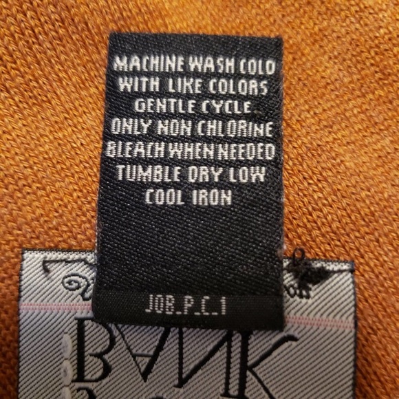 Jos. A. Bank pima cotton V-neck sweater size M - Picture 11 of 11